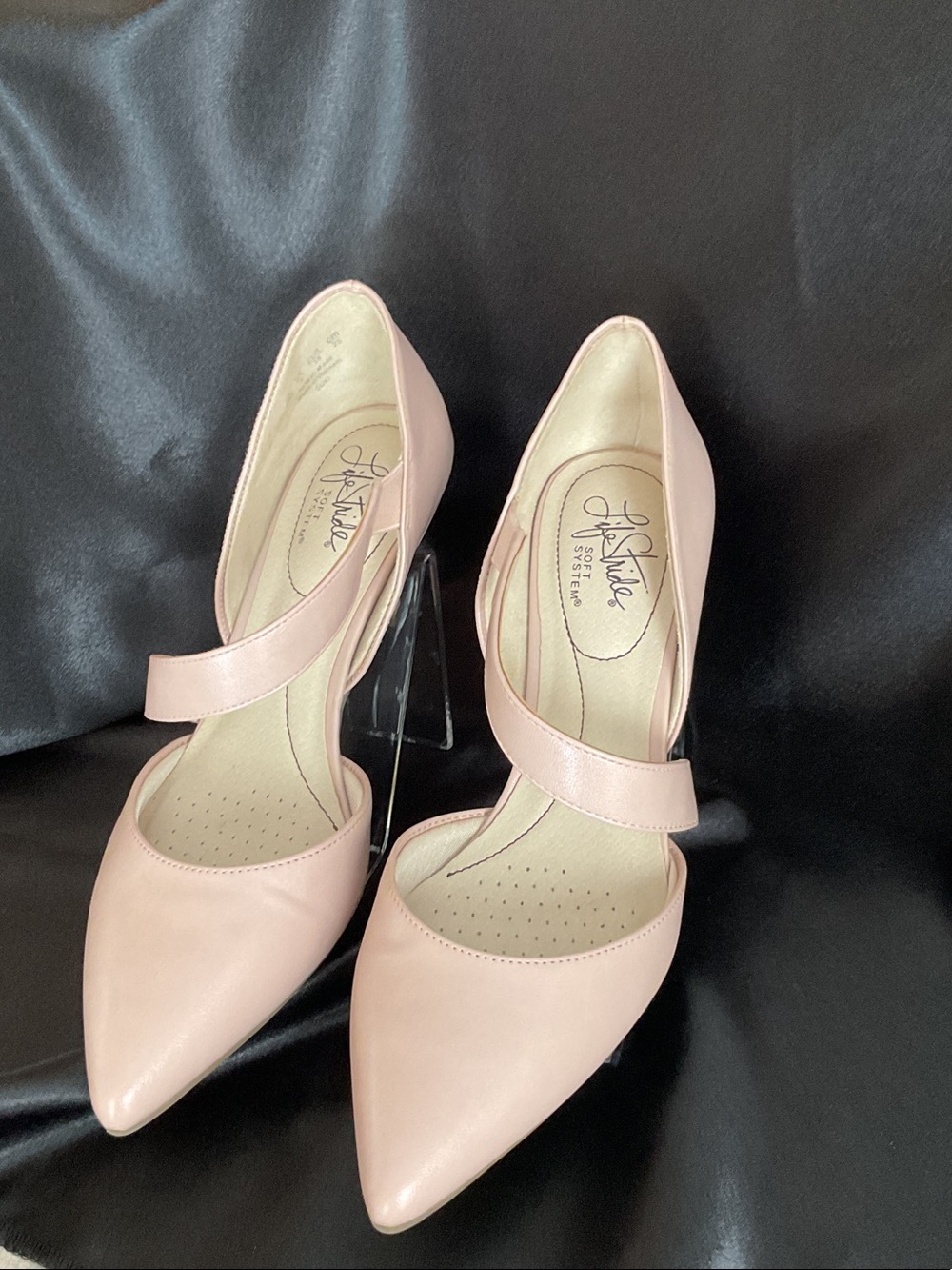Life Stride Pale Pink Pointed-Toe Mary Jane Heels